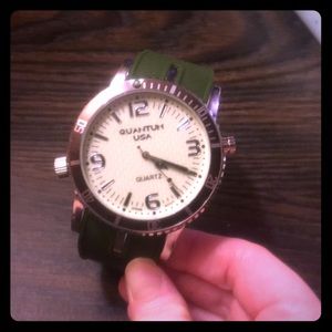 Unisex watch with open storage compartment